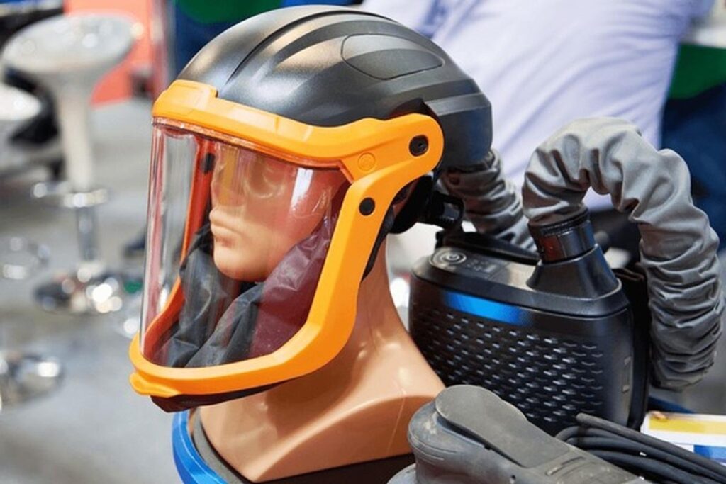 air purifying respirator